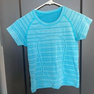 Lululemon Swiftly Shirt-Cropped